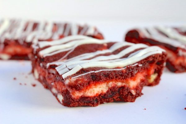 Red Velvet Cheesecake Cookie Cake - Image 4